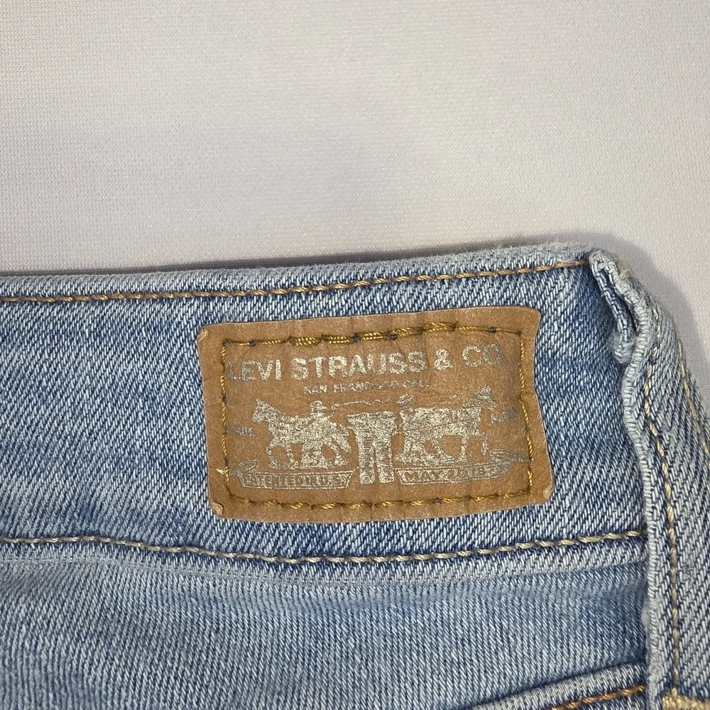 Levi's 711 Skinny Jeans Womens 27x30 Light Wash Stretch Denim Mid Rise